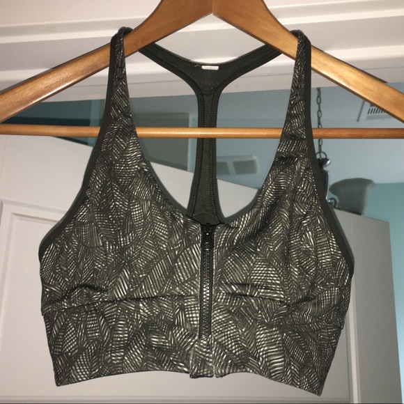 Lululemon Athletica CoolToStreet zip front bra sz4 - Picture 6 of 10